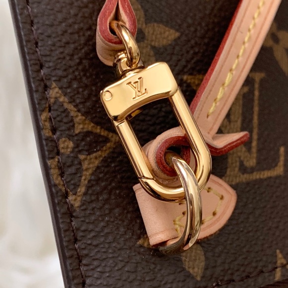 ❌SOLD❌🖤 LOUIS VUITTON Neverfull MM Pouch Wristlet - Picture 6 of 8